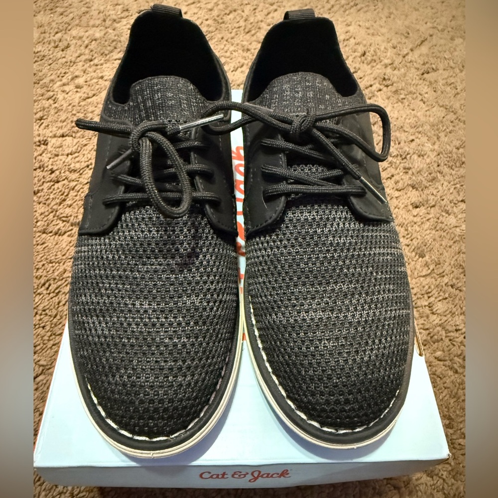 Cat & Jack boys Black Casual Shoes
